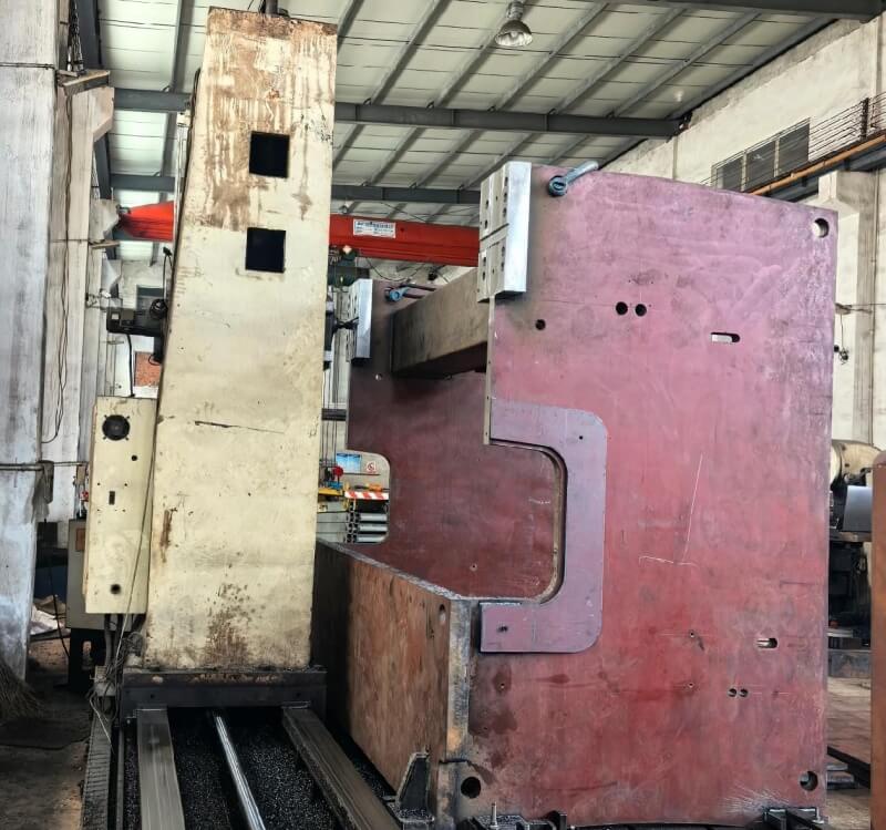 Giant Press Brake Giant Press Brake